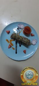 Tataki de atún con arroz y verduras